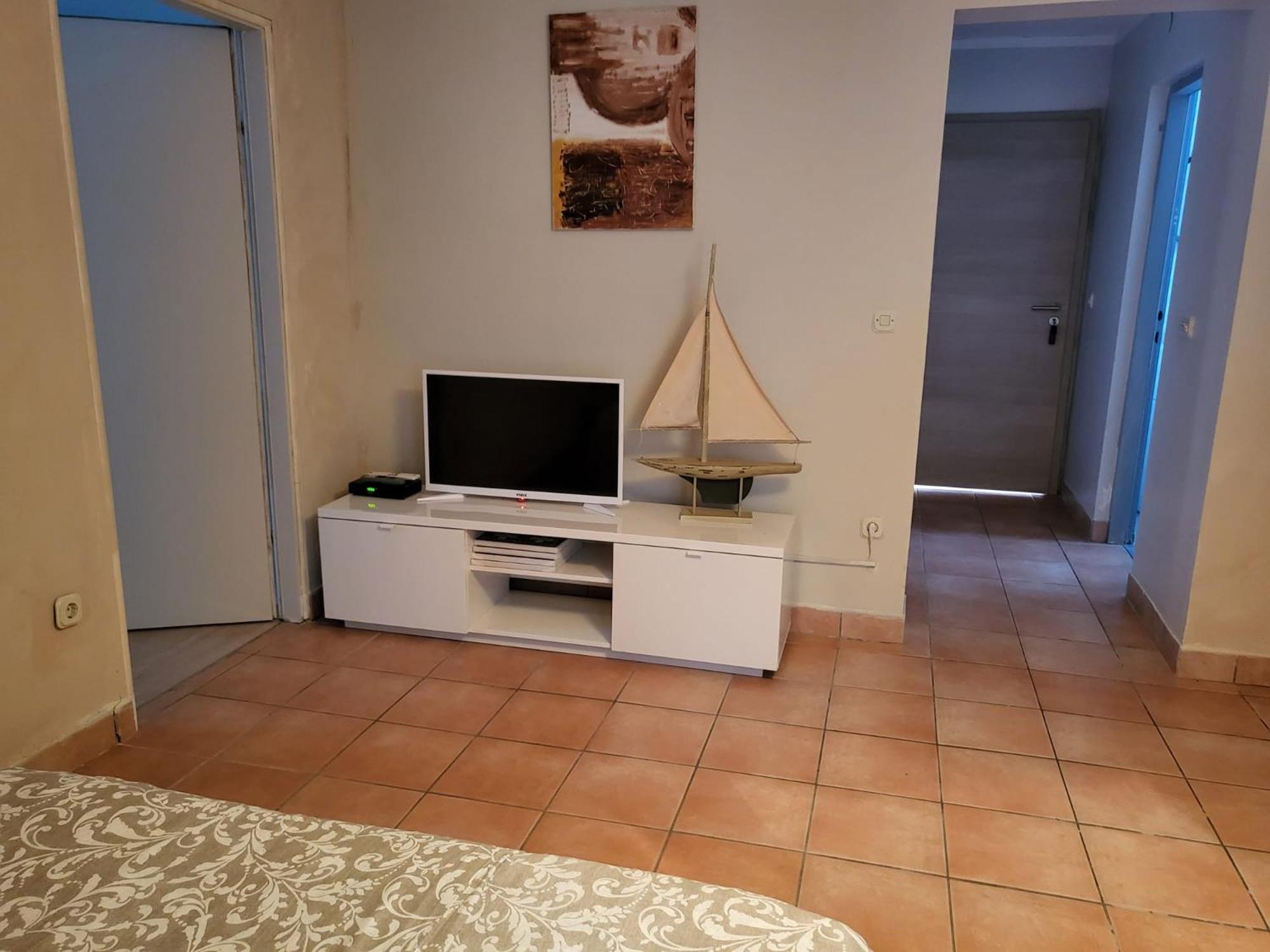 Apartments Grgic Njivice Bagian luar foto